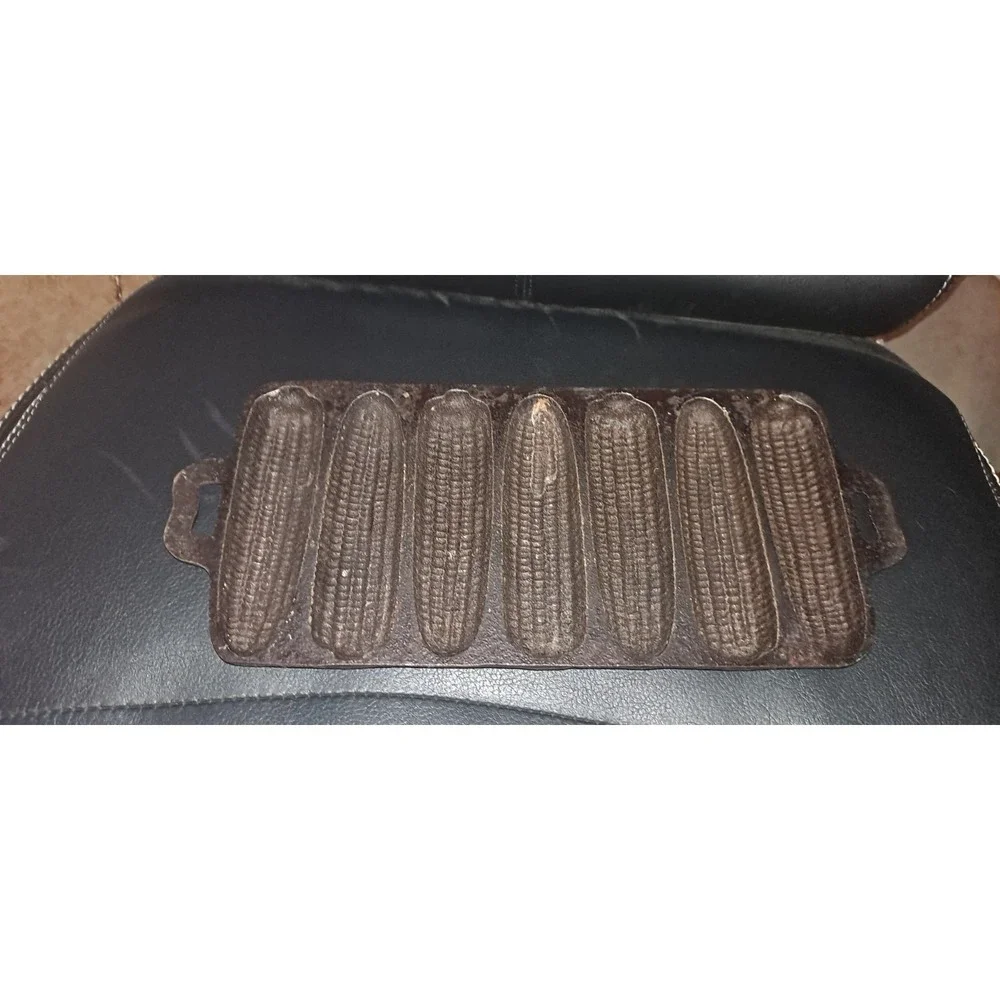 Cast‎ Iron Cornbread Muffin Pan